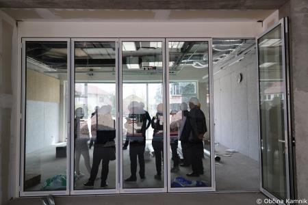 Ogled gradbišča nove Osnovne šole Frana Albrehta in seznanitev s potekom del občinskih svetnikov (62)